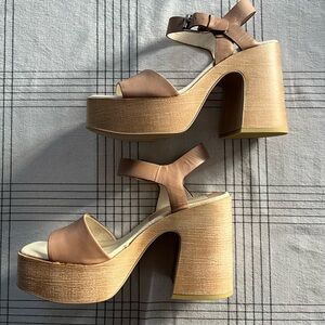Brand New Dolce Vita Platform Sandals Size 7.5
